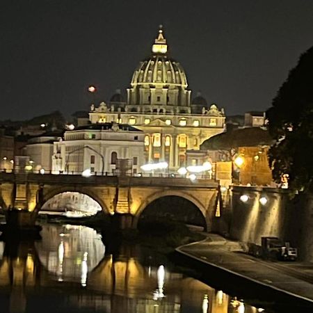 San Pietro Luxury Rooms โรม ภายนอก รูปภาพ