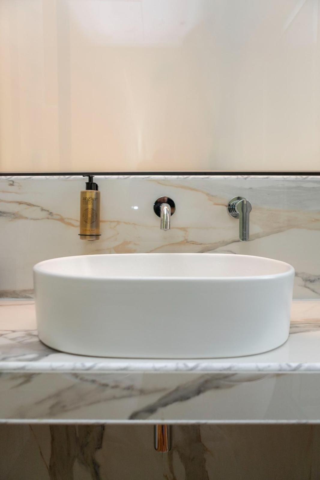 San Pietro Luxury Rooms โรม ภายนอก รูปภาพ